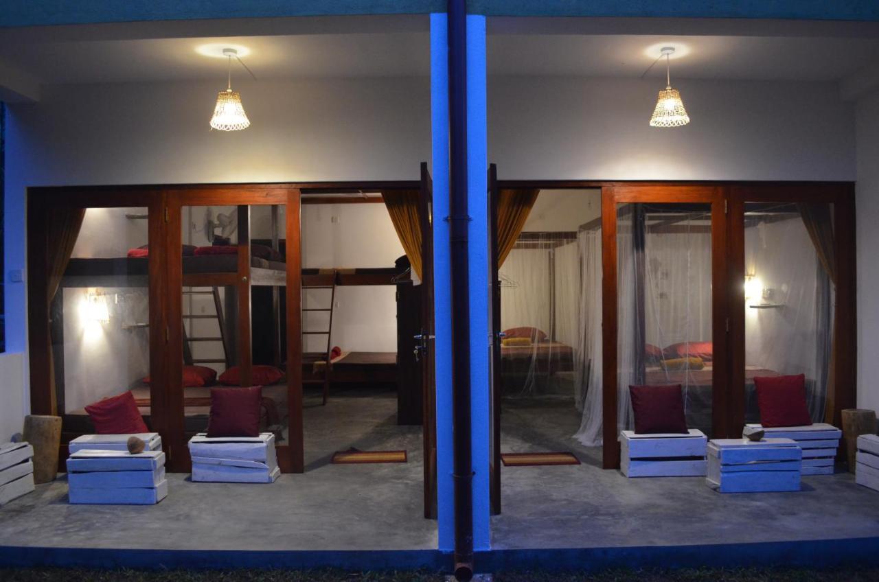 Chez Podi Surf Stay Mirissa Exterior foto